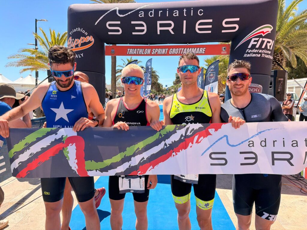 Triathlon Grottammare podio uomini